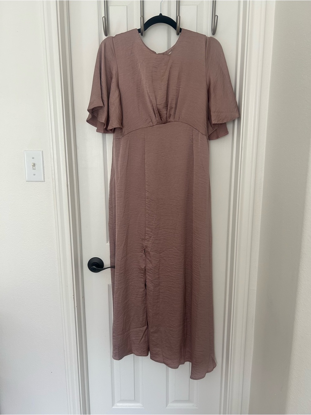 Queen B Maternity London Dusty Mauve Flutter Sleeve Dress Size 12 NWT